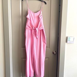 Pink seersucker vineyard vines jumpsuit with tie front